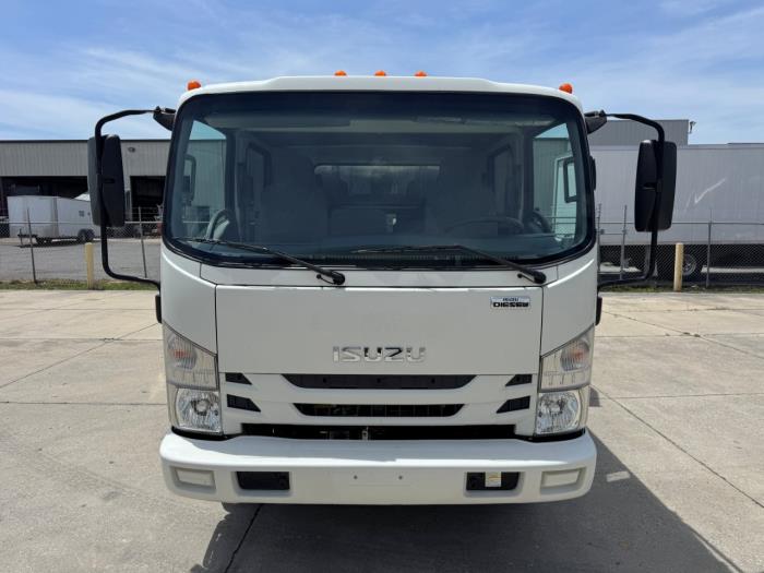 2022 Isuzu NPR-XD-1