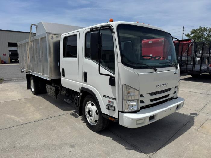 2022 Isuzu NPR-XD-2
