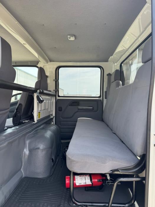 2022 Isuzu NPR-XD-10