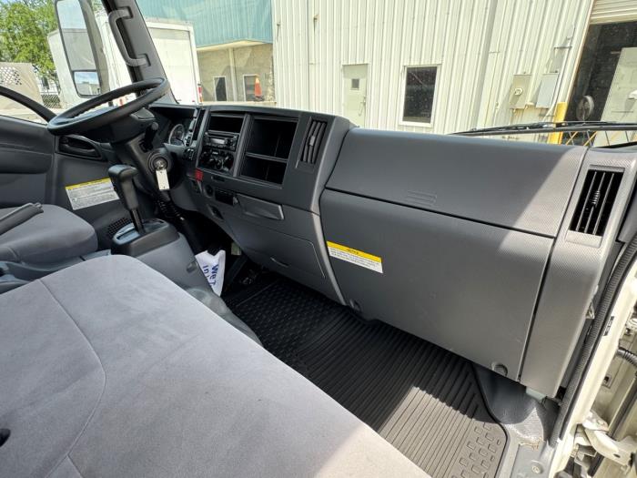 2022 Isuzu NPR-XD-15