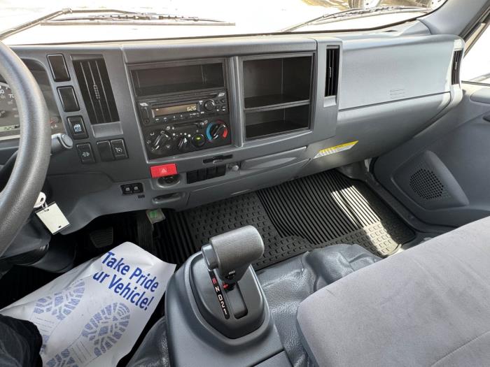 2022 Isuzu NPR-XD-17