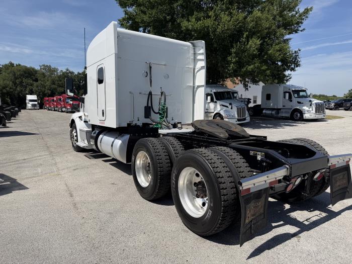 2022 Peterbilt 579-2