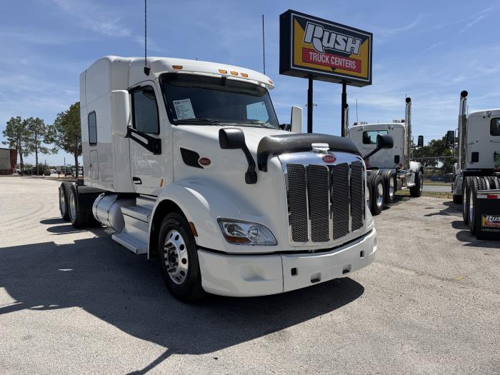 2022 Peterbilt 579-1
