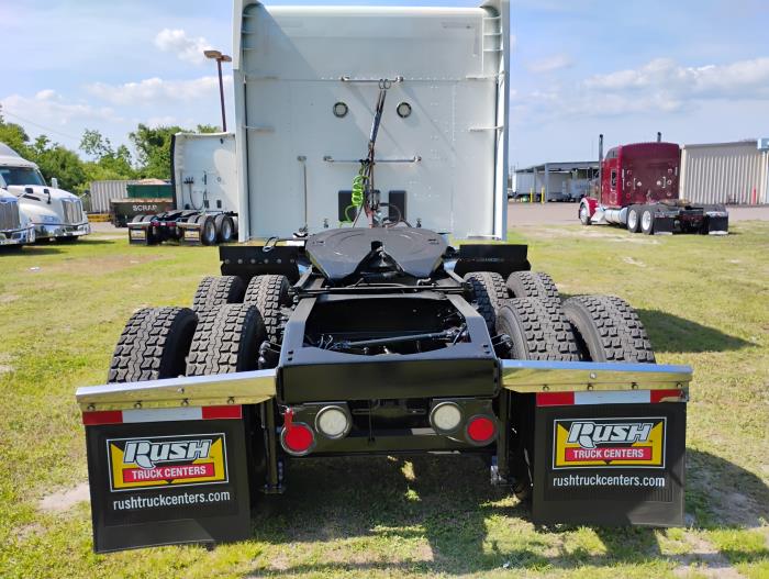 2022 Peterbilt 579-4