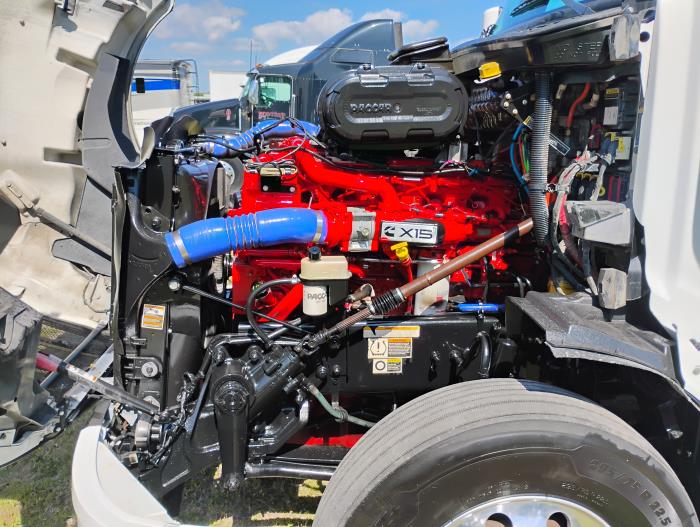 2022 Peterbilt 579-8