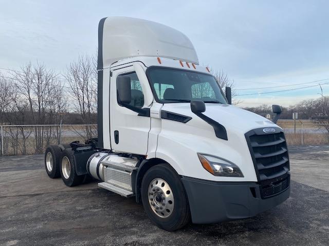 2021 Freightliner Cascadia-8