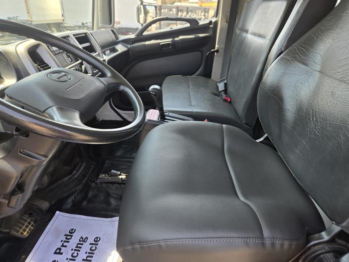 2019 Hino 268-1