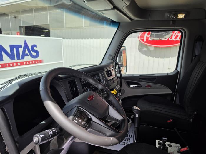 2027 Peterbilt 567-10