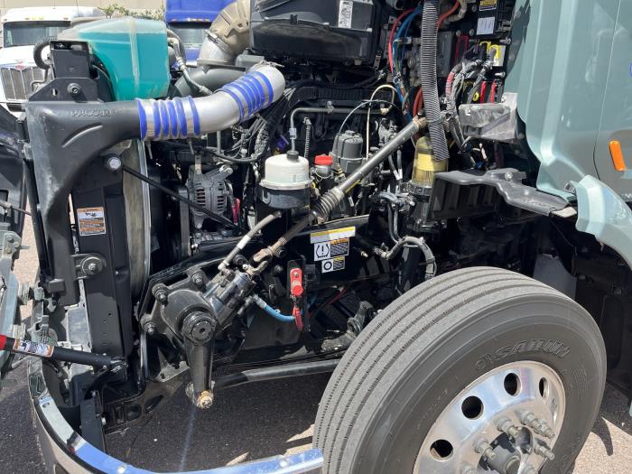 2021 Peterbilt 579-6