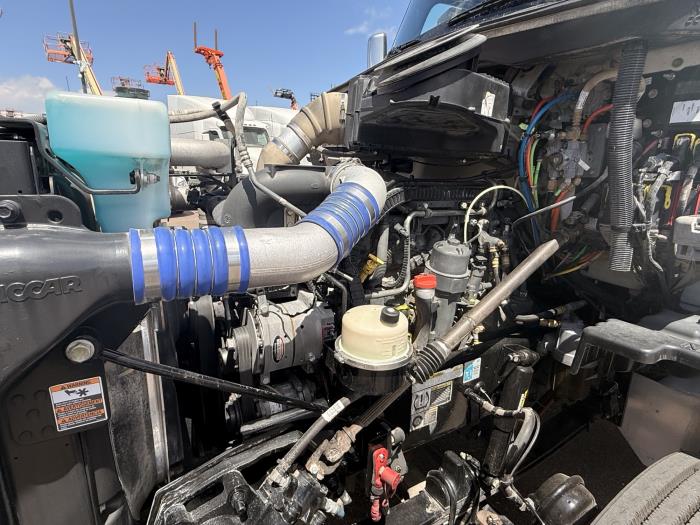 2018 Peterbilt 579-7