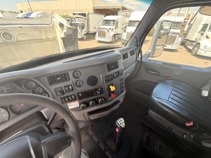 2018 Peterbilt 579-10