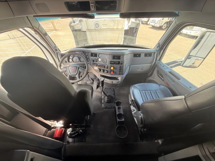 2018 Peterbilt 579-13