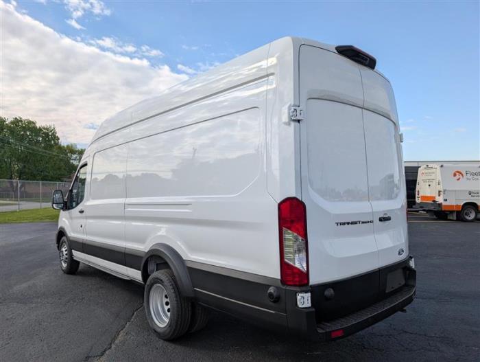 2026 Ford Transit 350 HD-4