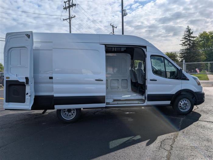 2026 Ford Transit 350 HD-11