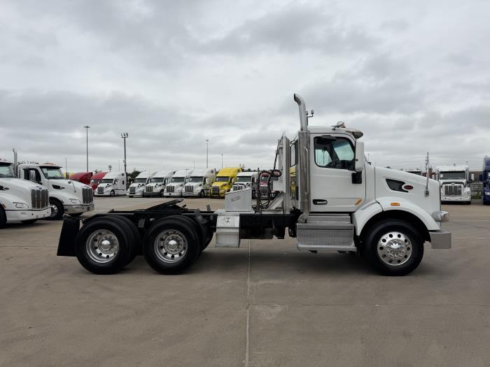2020 Peterbilt 567-6