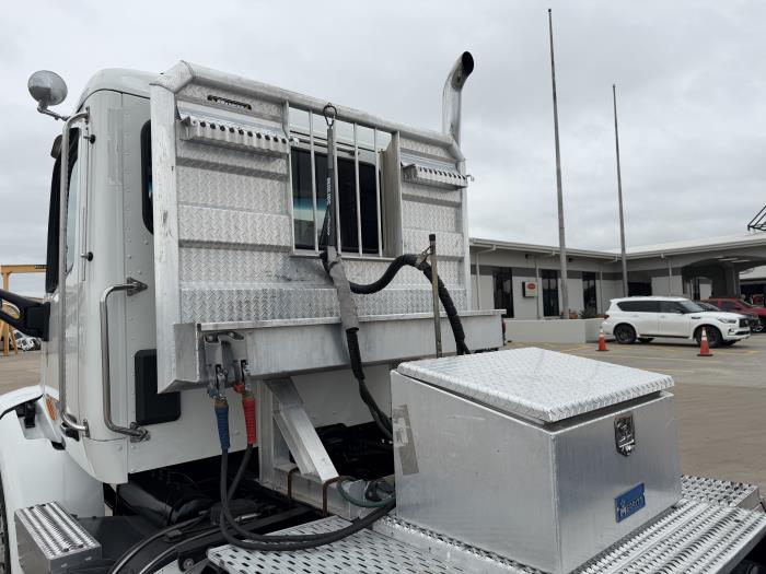 2020 Peterbilt 567-15