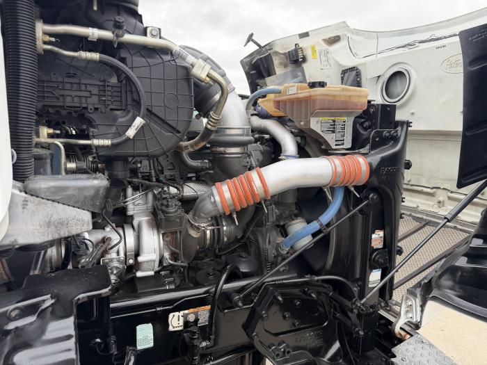 2020 Peterbilt 567-21