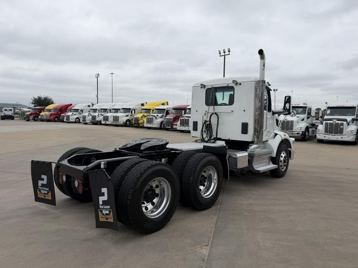 2023 Peterbilt 567-5