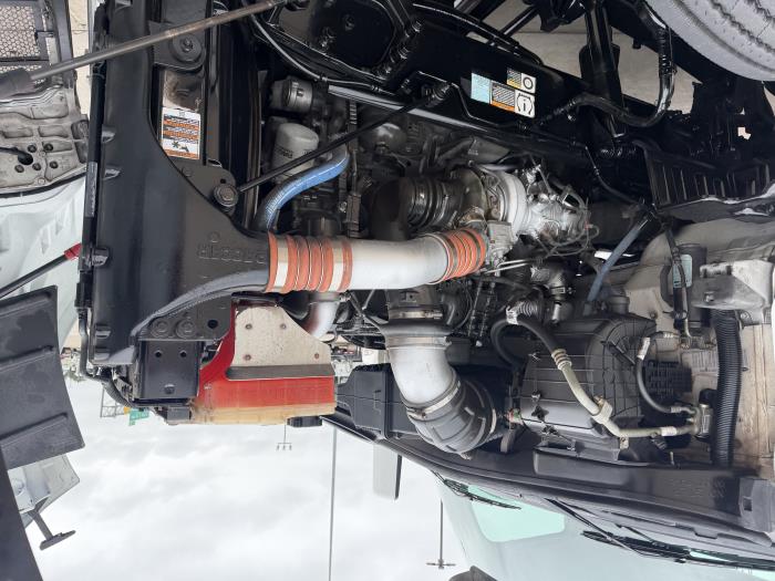 2023 Peterbilt 567-18