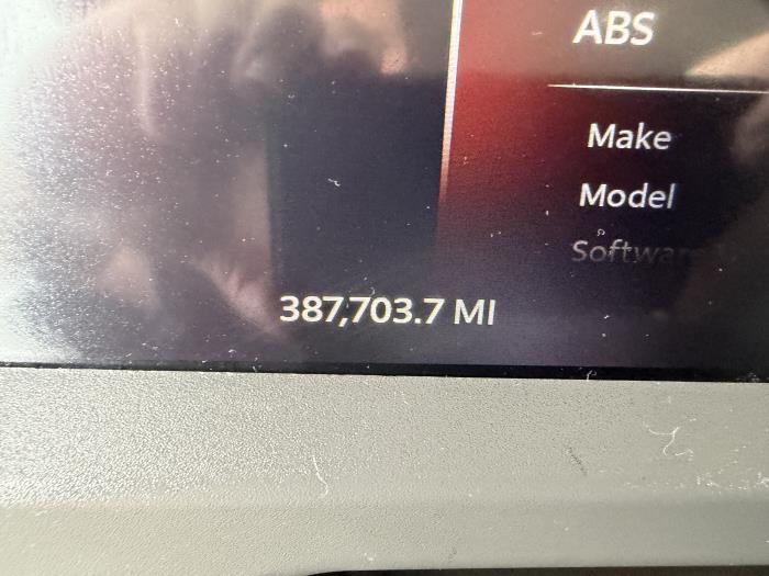 2023 Peterbilt 567-31