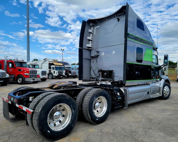 2020 Peterbilt 579-10