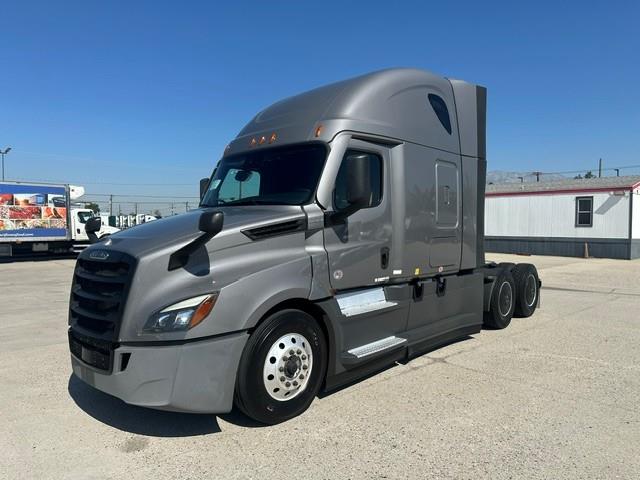 2022 Freightliner Cascadia-16