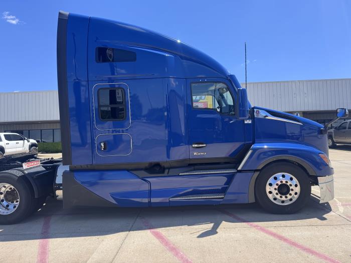 2022 Kenworth T680-5