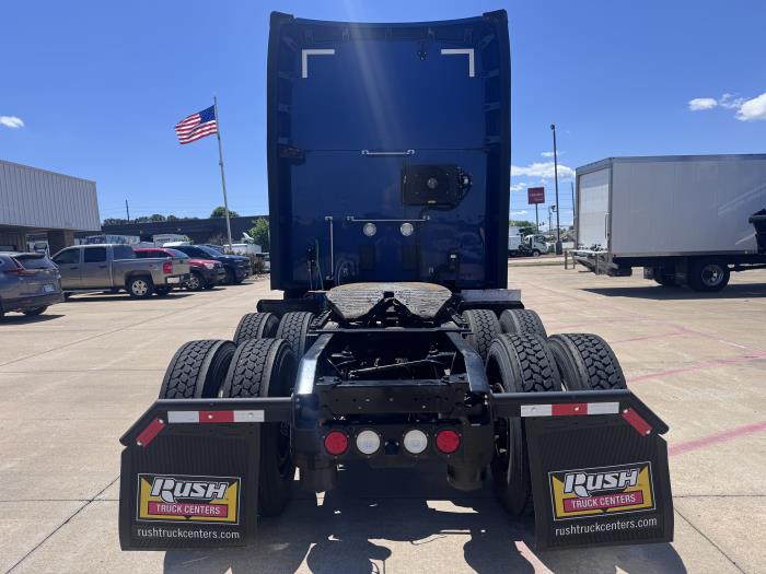 2022 Kenworth T680-8