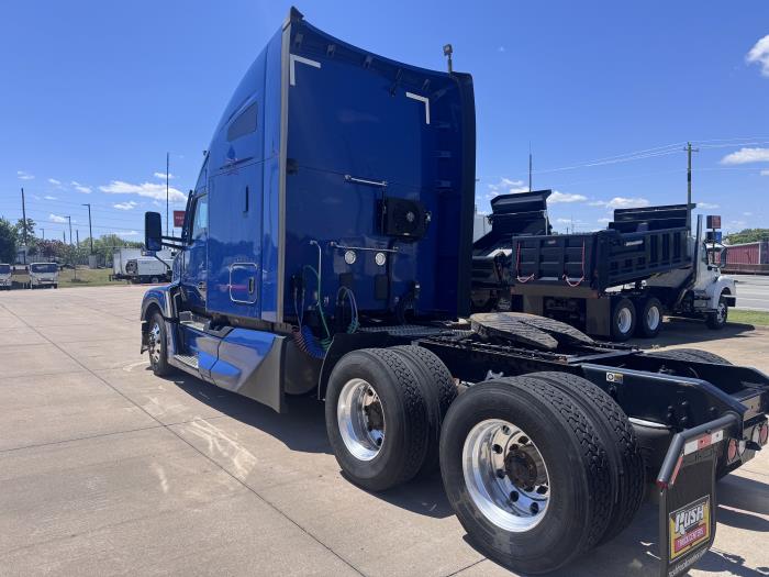 2022 Kenworth T680-7