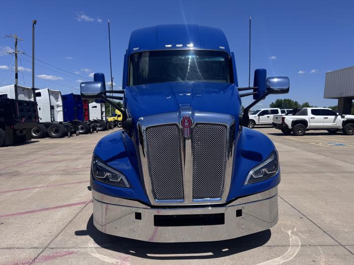 2022 Kenworth T680-3