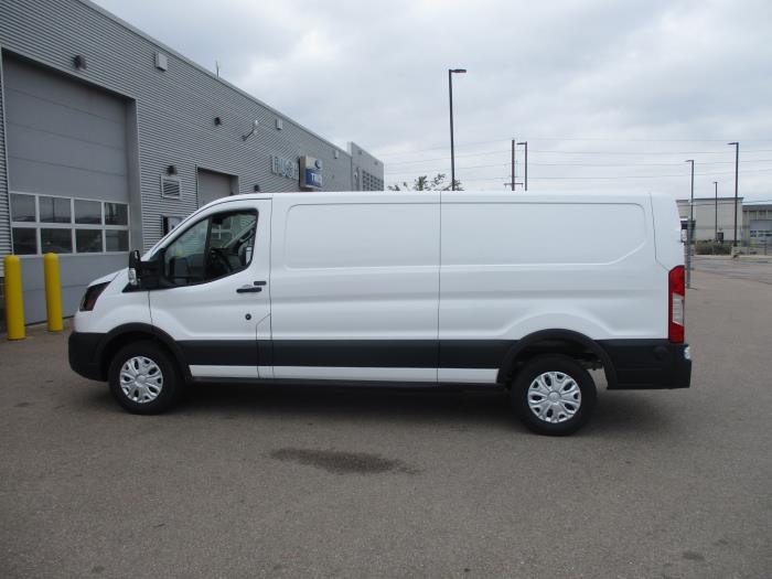 2024 Ford E-Transit-7