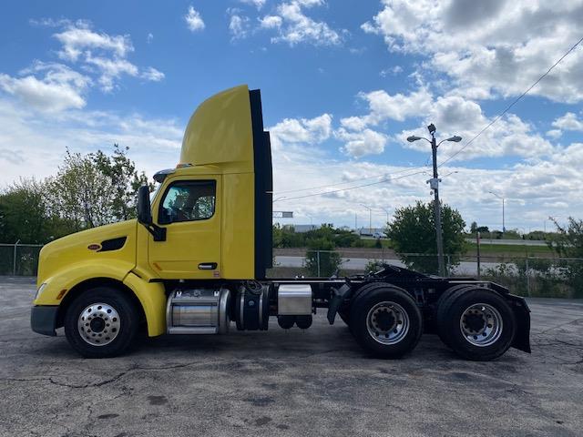 2021 Peterbilt 579-2