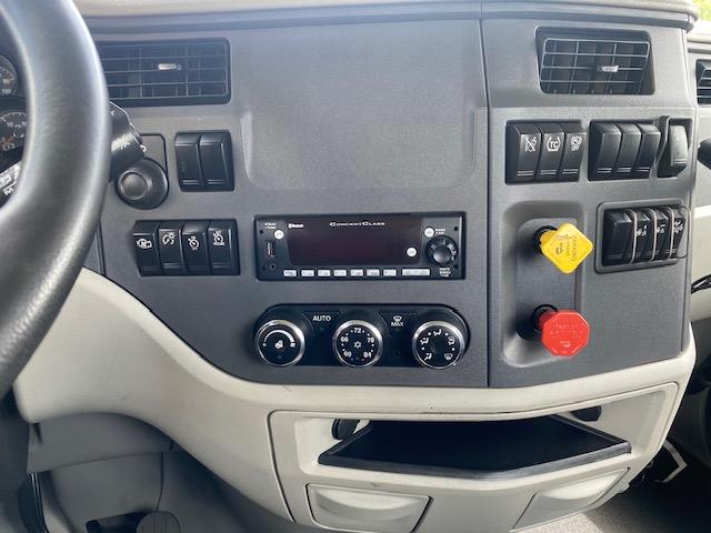 2021 Peterbilt 579-20