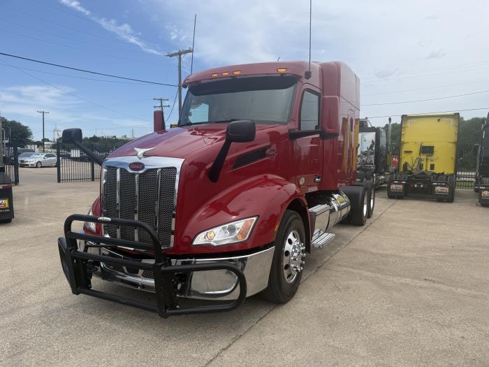 2022 Peterbilt 579-18