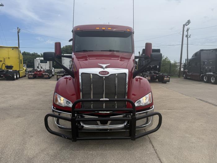 2022 Peterbilt 579-2