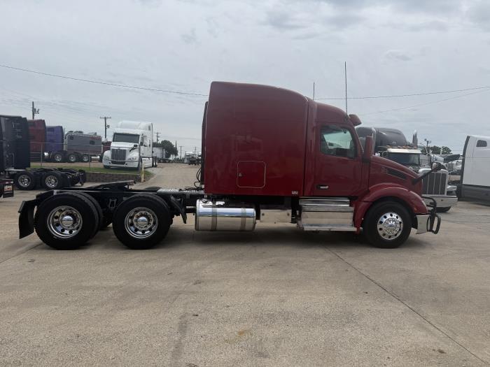 2022 Peterbilt 579-24