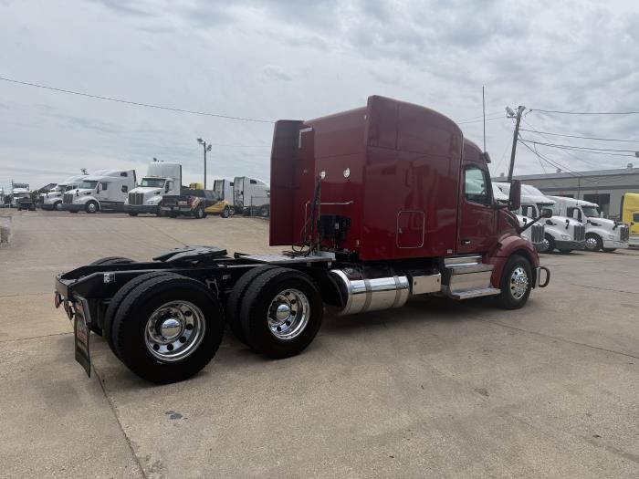 2022 Peterbilt 579-27