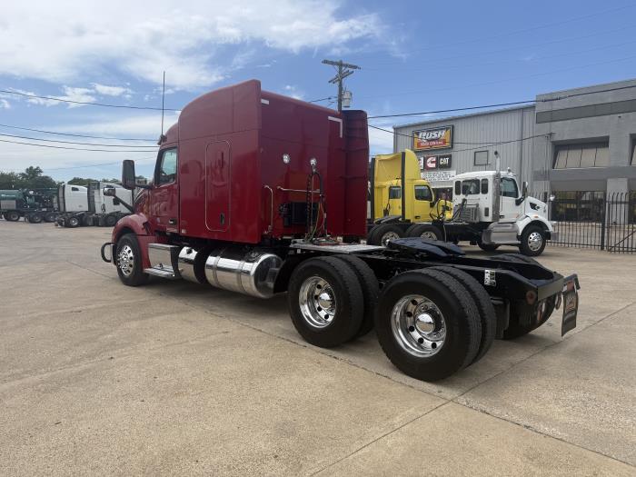 2022 Peterbilt 579-4