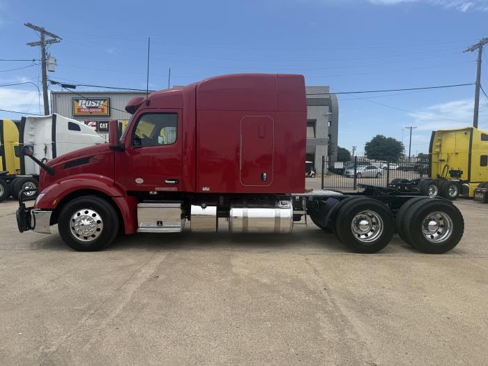 2022 Peterbilt 579-37