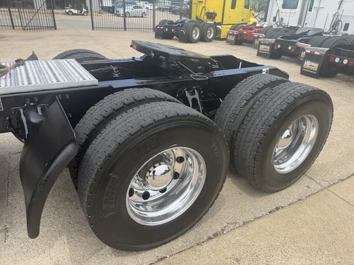 2022 Peterbilt 579-38