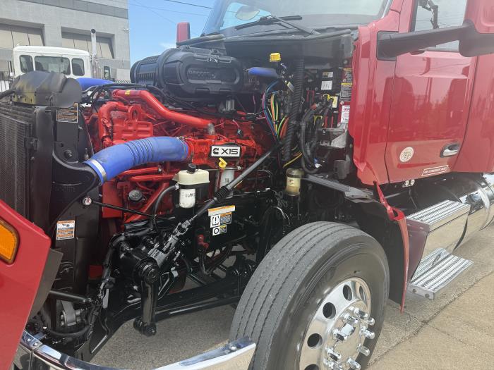 2022 Peterbilt 579-39