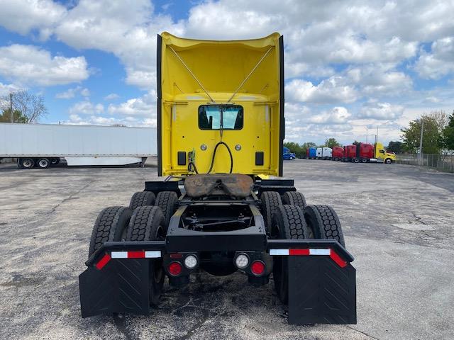 2021 Peterbilt 579-4