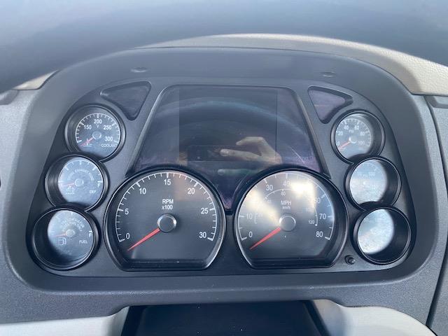 2021 Peterbilt 579-18