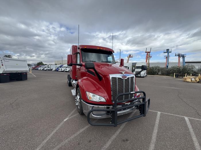 2022 Peterbilt 579-7