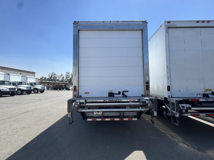 2019 Freightliner Business Class M2 106-2