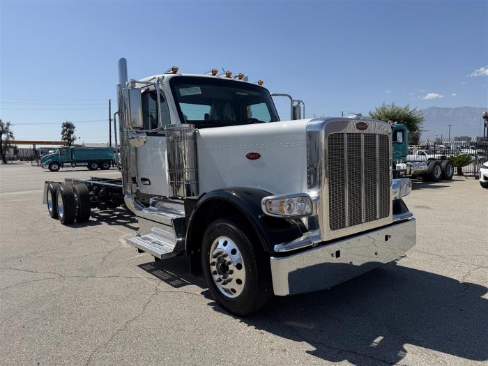 2027 Peterbilt 589-3