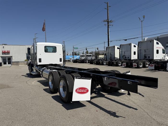 2027 Peterbilt 589-7