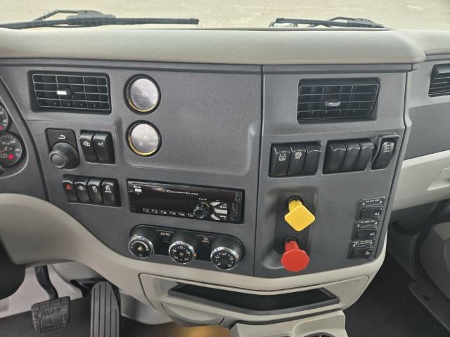 2018 Peterbilt 579-10