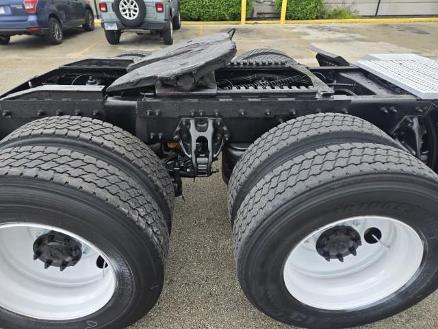 2018 Peterbilt 579-16