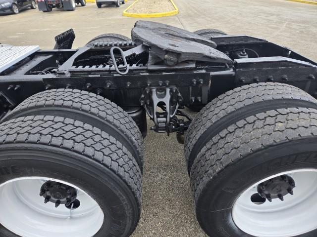 2018 Peterbilt 579-17